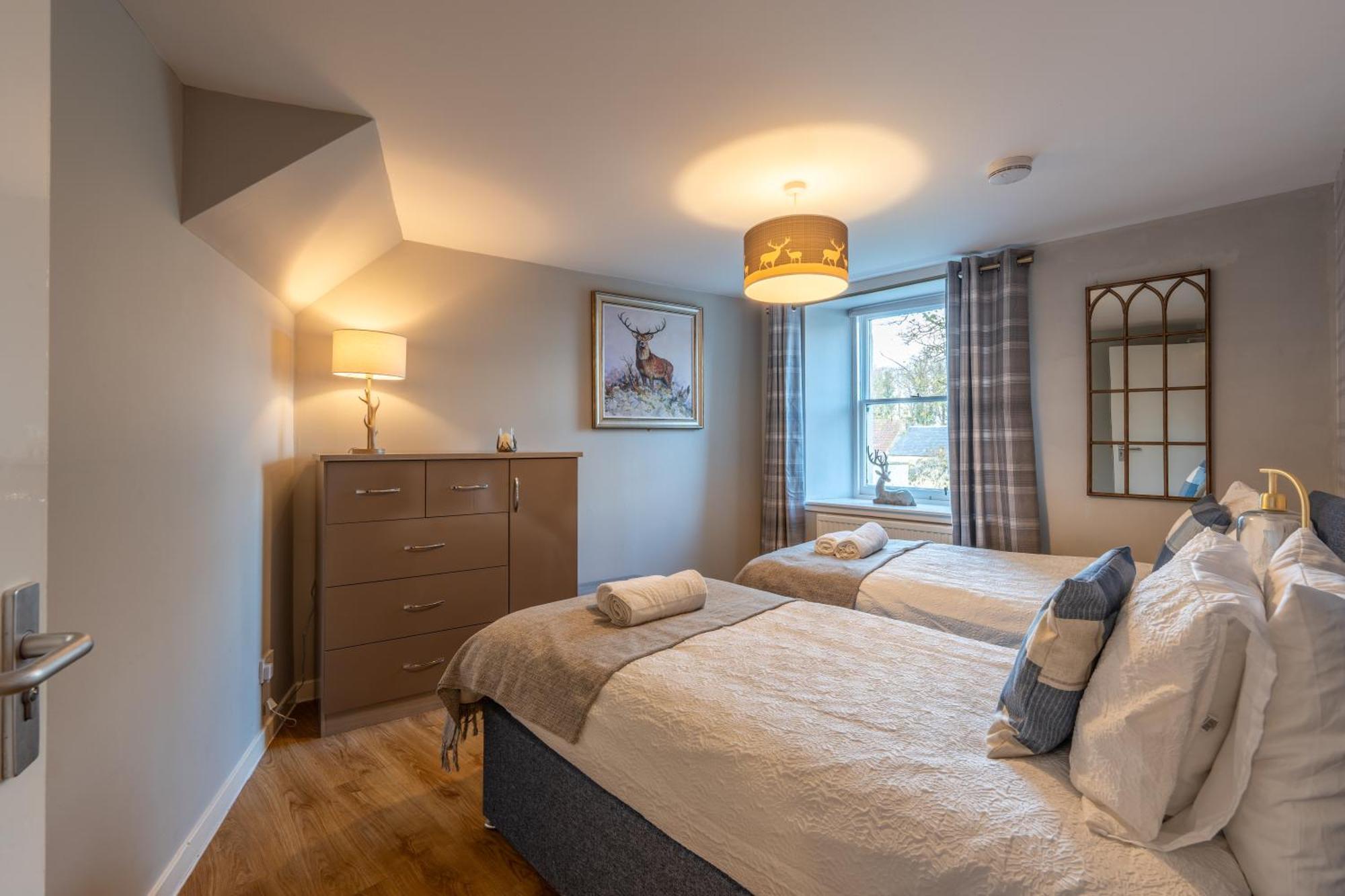 Whinstone Holiday Home In Falkland - Sleeps 8 Esterno foto